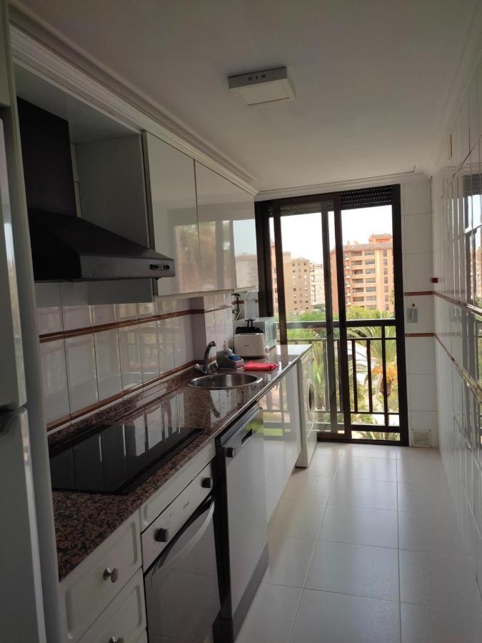 Con Balcon Cerca Del Centro *